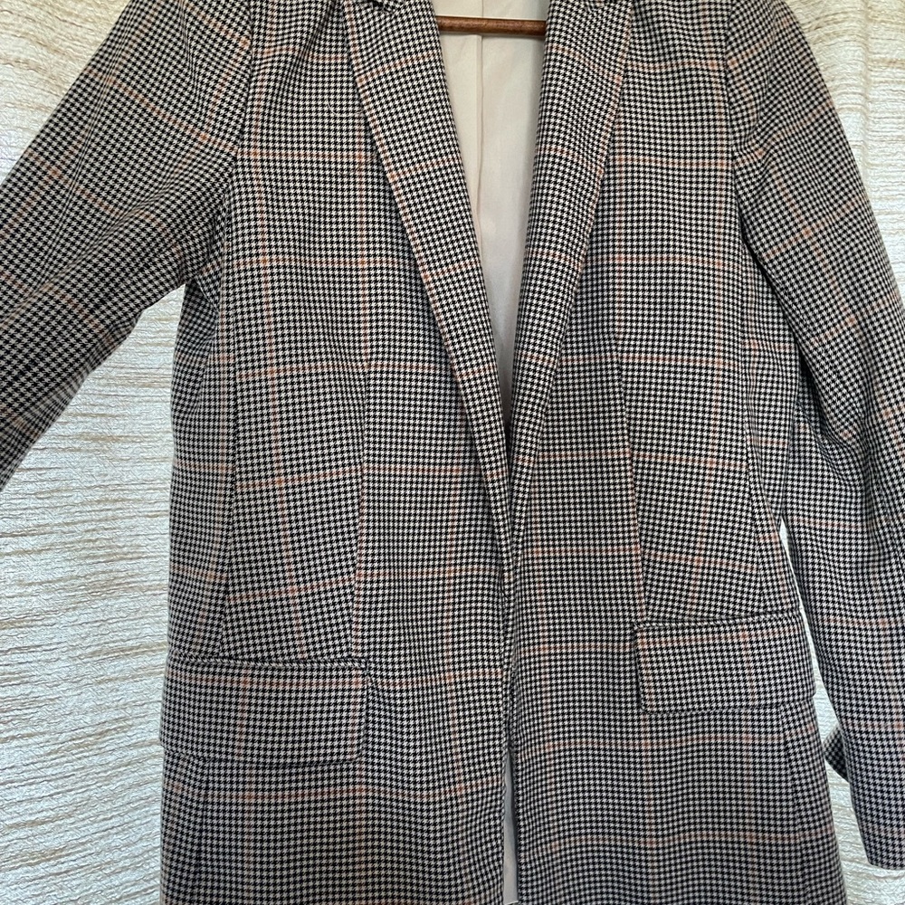Black and White Houndstooth Blazer